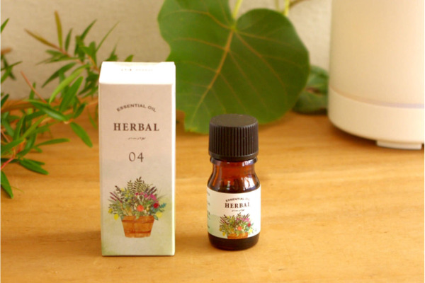 天然の素材から作られたエッセンシャルオイル