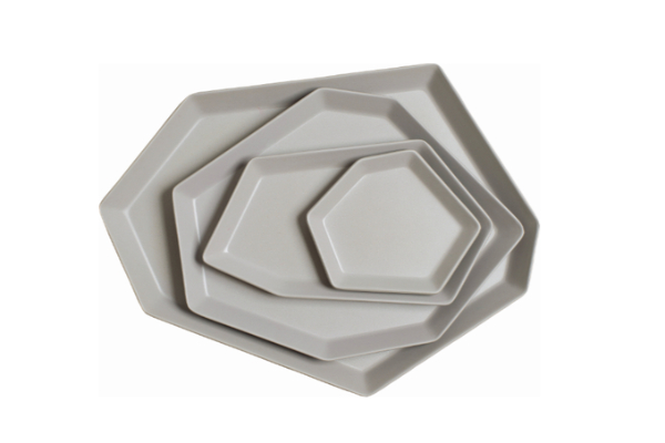 Shimamori（シマモリ）は割れにくく、アウトドアシーンでも活躍