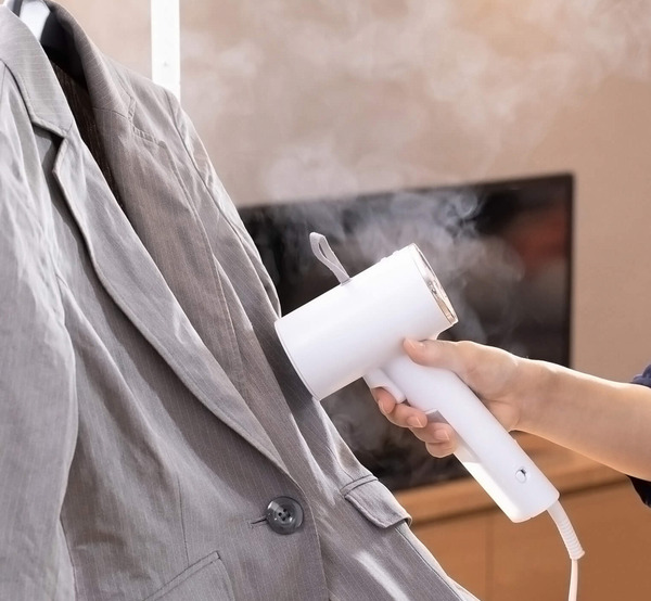 ツインバード 簡単シワのばし ハンディースチーマー