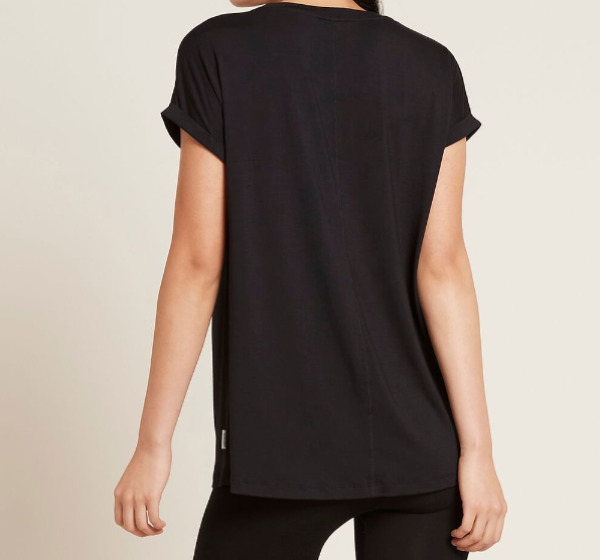 ゆったりシルエットでおやすみタイムも快適