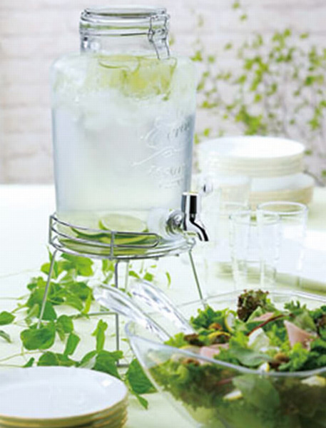 みんなでシェアできるドリンクサーバー