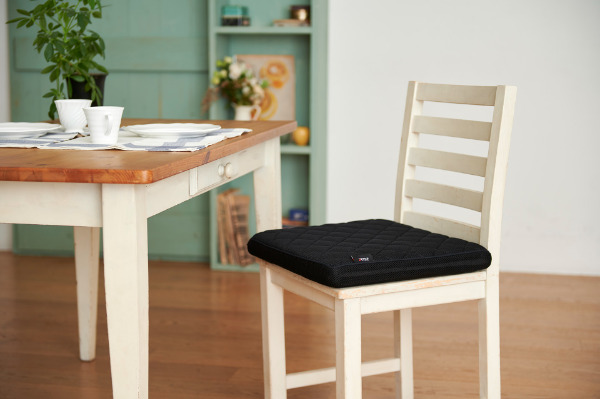 家でもオフィスでも大活躍のシートクッション