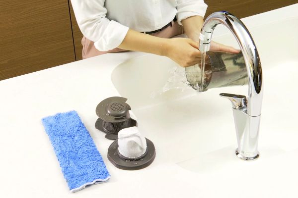 クリーナーのダストケースは水洗い可能で衛生的