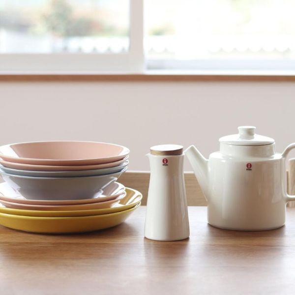 おしゃれなボウルを探しているならiittala