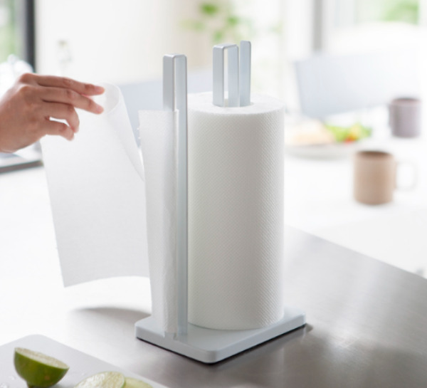 縦型収納でも抜群の安定感「キッチンペーパーホルダー」