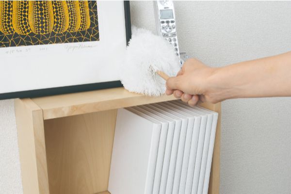 狭い隙間もサッとお掃除「コップ ハンディモップ」