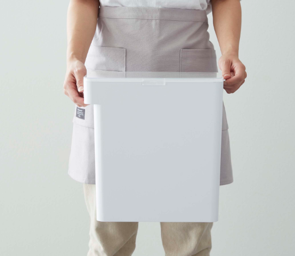 持ち手付で持ち運びもラクラク、部品は全部分解して洗えるから衛生面も安心