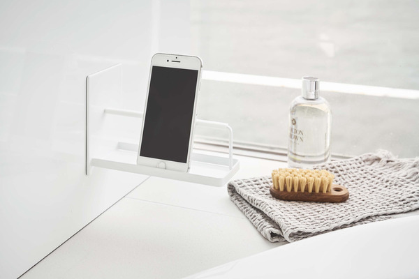 マグネット バスルーム スマートフォンスタンド