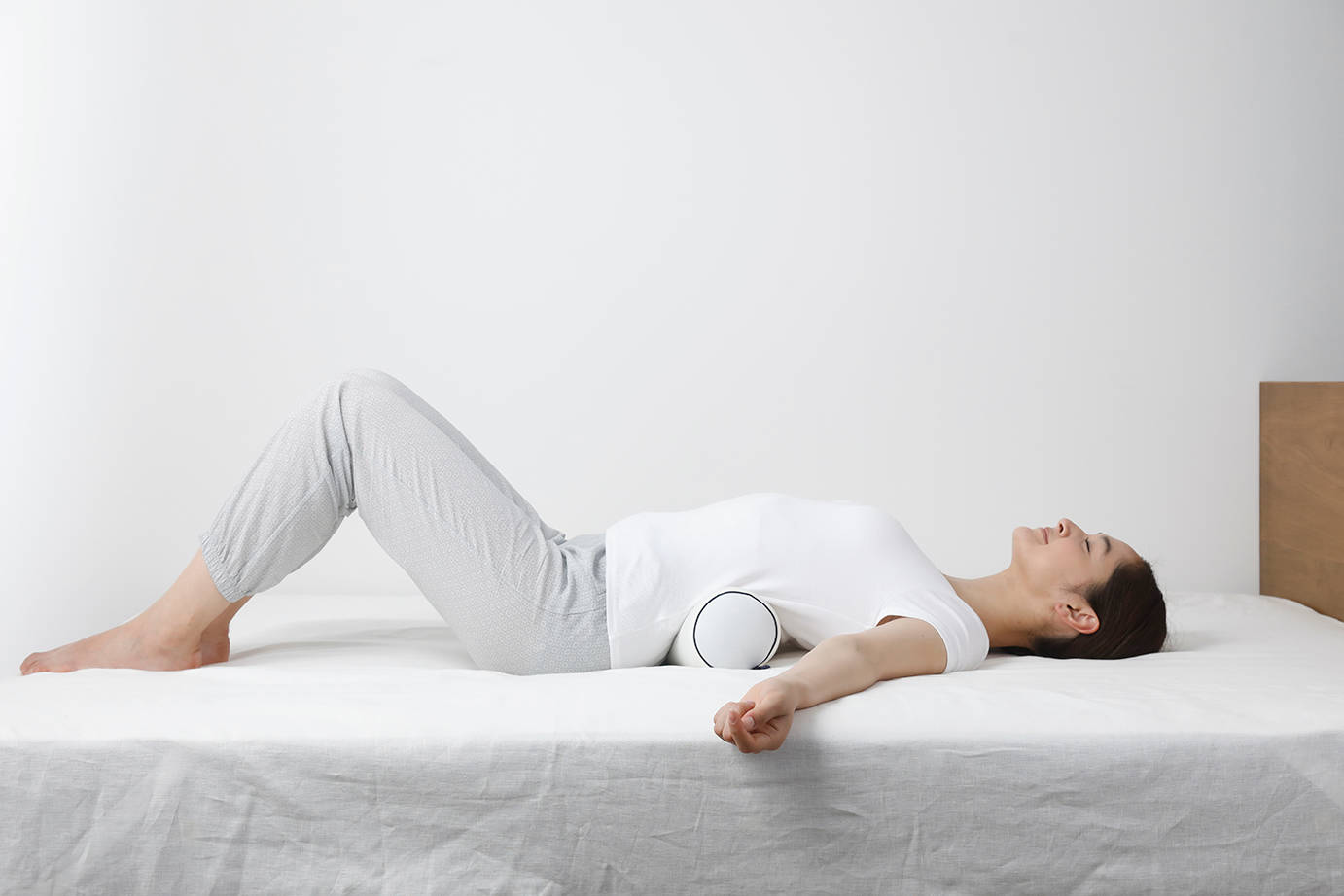 寝姿勢を整える就寝前のストレッチ