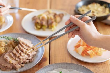 天然竹から作られた、カトラリーのようなお箸