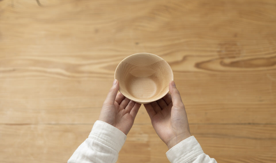 器で食卓に柔らかな雰囲気を