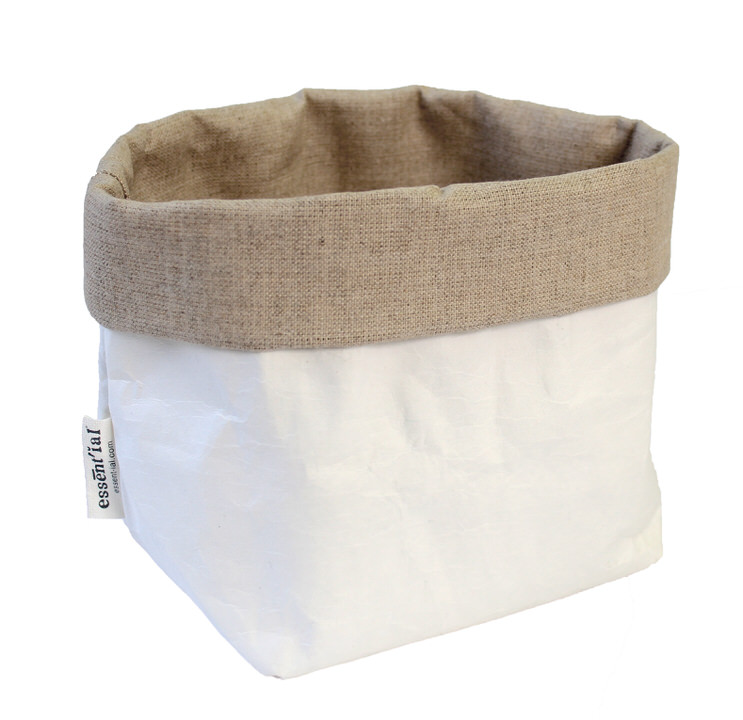 リサイクル素材からうまれた収納バッグ