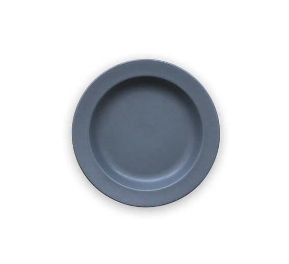 色や質感にこだわった日本製/Ena リムプレート