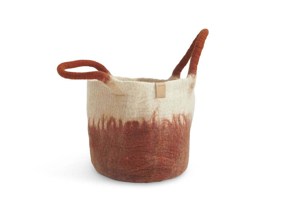 ウール100%でつくったバスケット