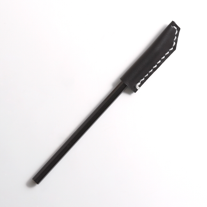 革のえんぴつキャップ