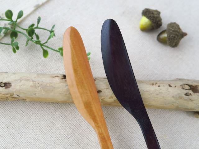 木のバターナイフ
