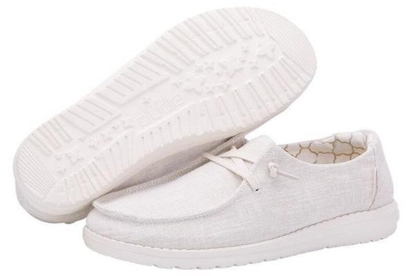 しなやかで軽い大人のシューズ