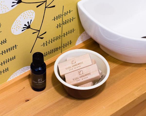 天然の楠から抽出されたエッセンシャルオイルと合わせて使うのもおすすめ