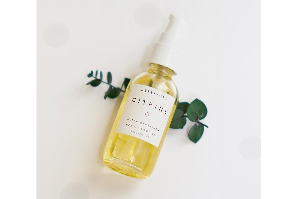 オーガニックオイルでボディケア