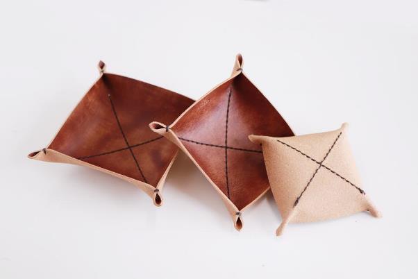 目的に合わせて使えるトレイ