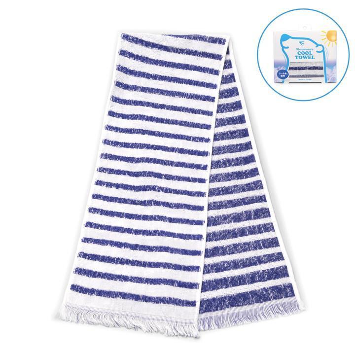 マリンテイストの涼やかな色合い