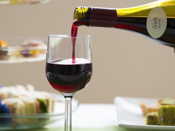 食卓を華やかにしてくれるステムグラス