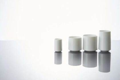 miyamaブランドの白磁のカップ