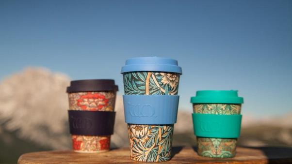 竹でできたエコ素材のコーヒーカップ