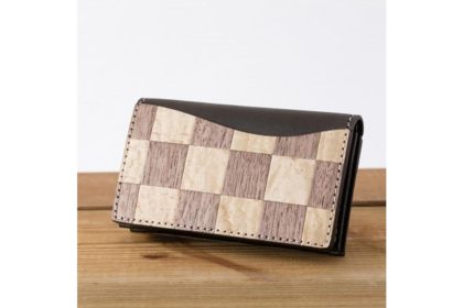 市松模様がおしゃれな上質な革の名刺ケース