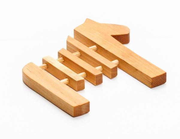 北欧の森から届いたポットマット。木材のあたたかみを感じて