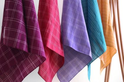 MUSTAKIVIのハンカチ