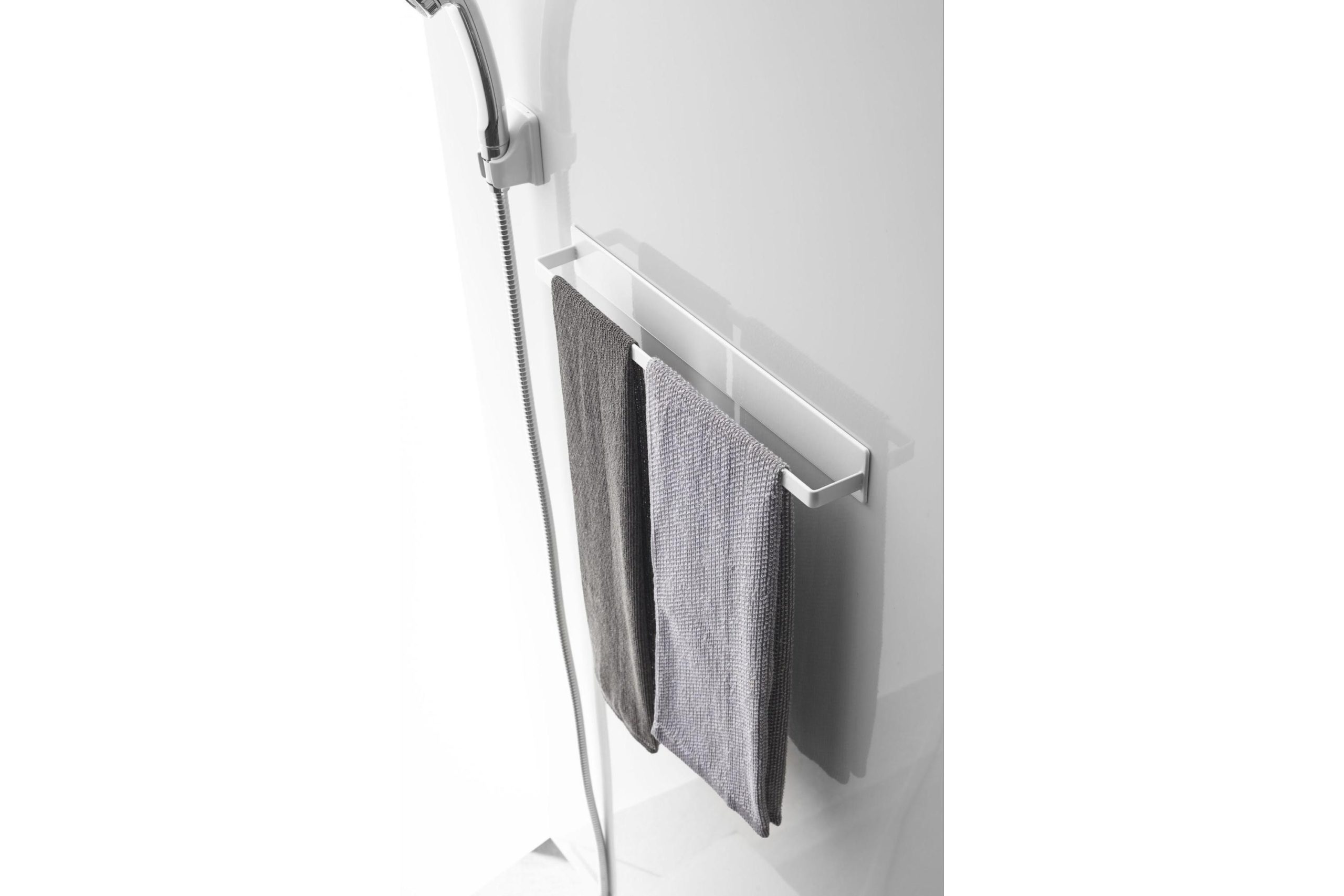 Yamazaki「tower」の専用ラックで解決