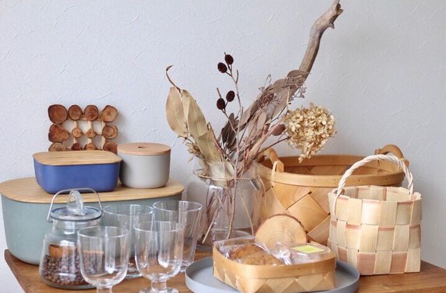 北欧の風を感じるバスケット