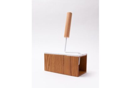 インテリアに馴染む粘着クリーナー