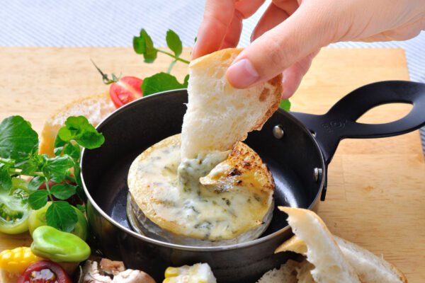 おうちの食卓がおしゃれなバルに変身