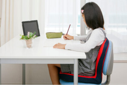 正しい姿勢を育てるクッション