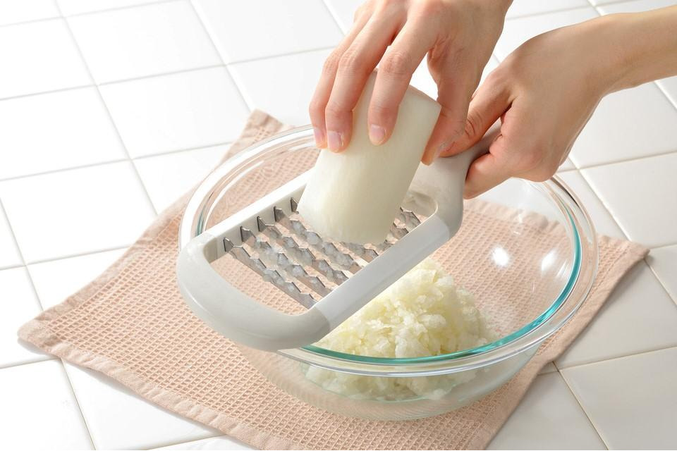 鬼刃でザクザク大根をおろせる。スタイリッシュなおろし