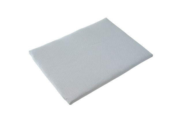 座る時に「おしりが痛い」と悩む人に。クッション性に優れたPIECE MAT