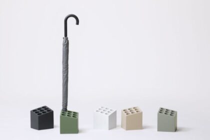 コンパクトで使いやすい。ミニマルな生活におすすめの傘立て