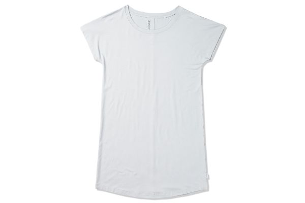 コーディネートに悩まず、一枚でさらっと着られるおすすめルームウェア