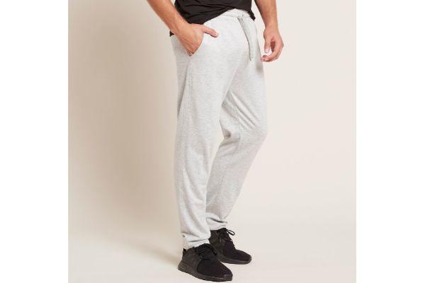 薄手で涼しい、BOODYのウィークエンドスウェットパンツ