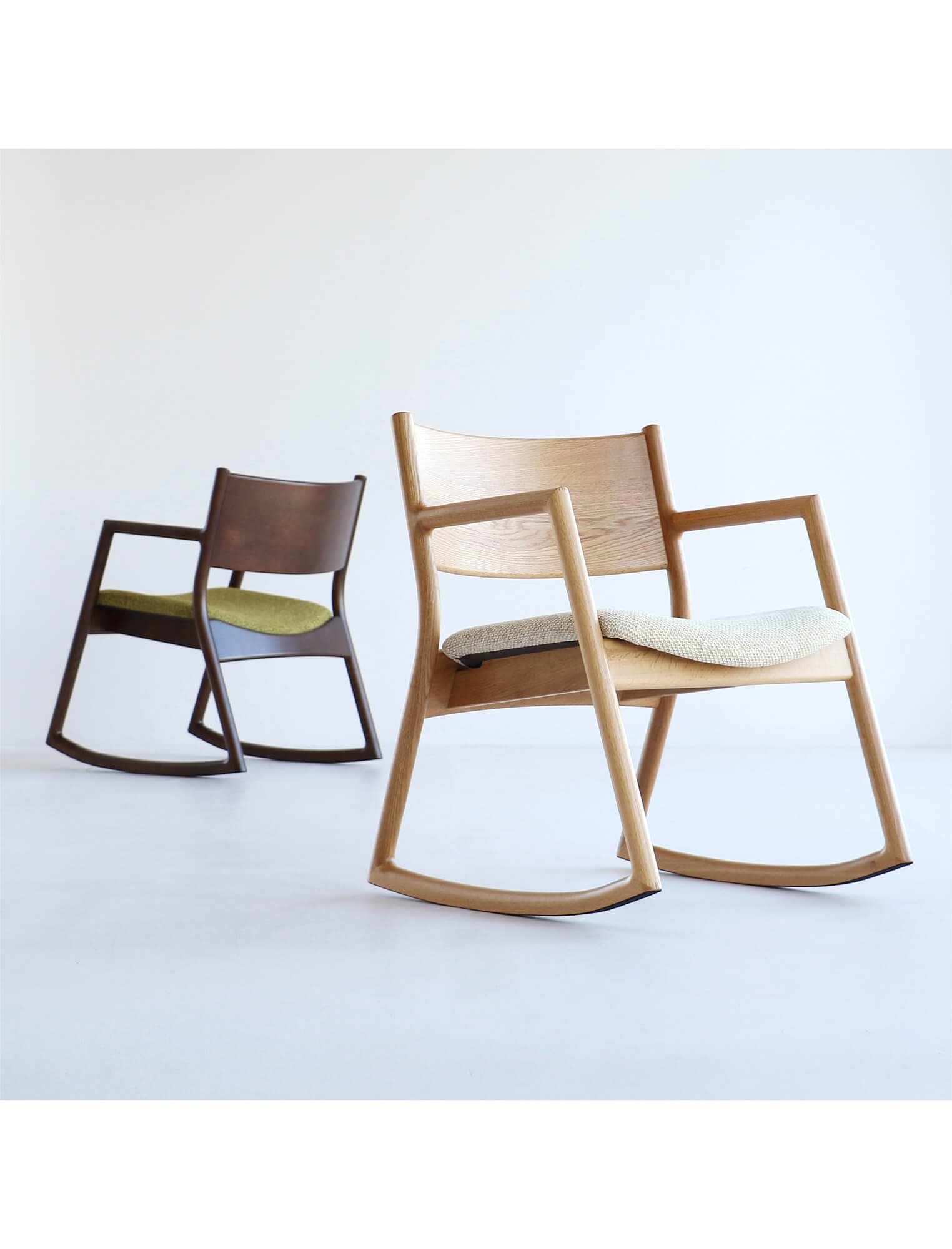 【別送】＜ICHIBA＞素材にも徹底してこだわった職人手作りのロッキングアームチェア/U-la